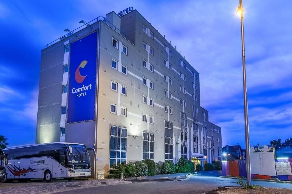 Fotografii Comfort Hotel Paris Porte d'Ivry 4*