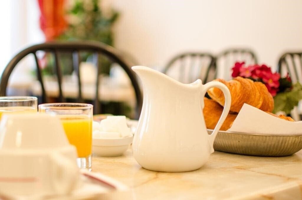 Imaginea Hotel Paris Bruxelles 2*