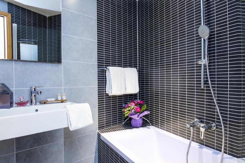 Imaginea Villa La Parisienne 3*