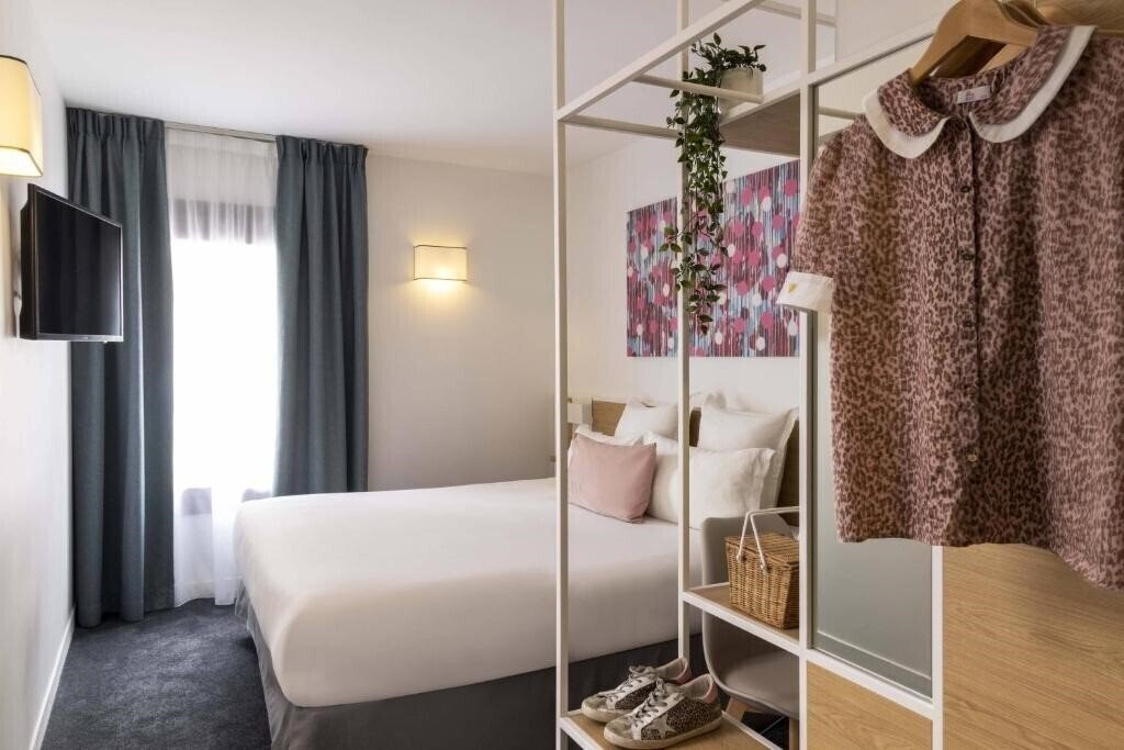 Hotel Hotel Paris Louis Blanc 3*