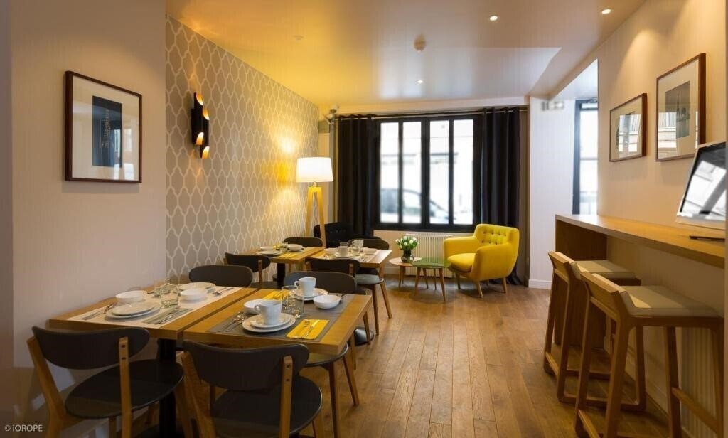 Fotografie Mirabeau Eiffel 3*