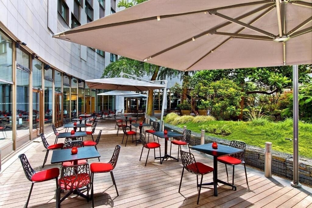 Fotografii Le Méridien Paris Arc De Triomphe (ex. Le Meridien Etoile) 4*