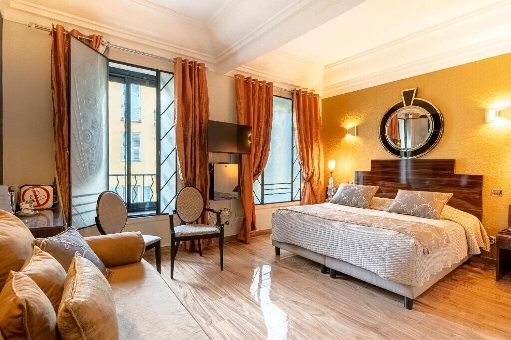 Fotografii Le Meurice 5*