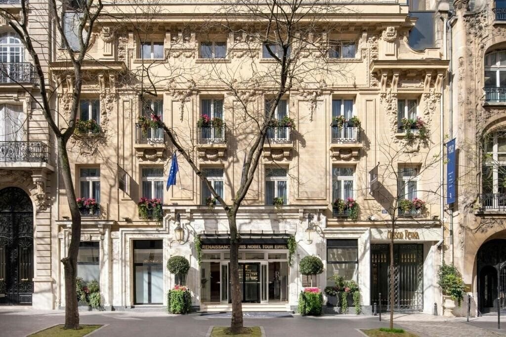 Imaginea Renaissance Paris Nobel Tour Eiffel Hotel (ex. Renaissance Paris Hotel Le Parc Trocadero) 4*