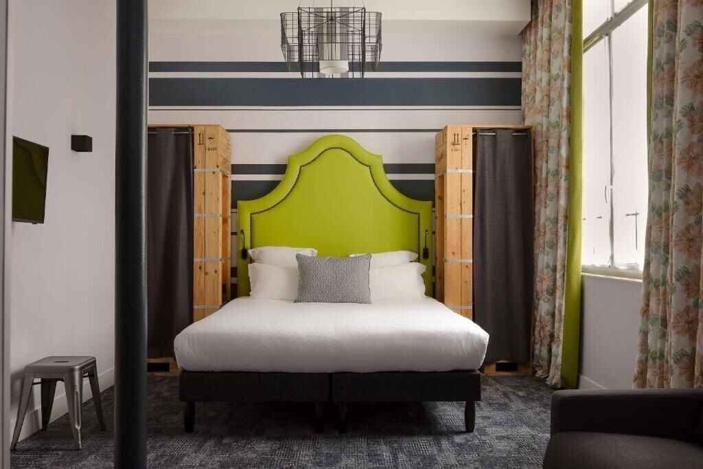 Fotografii Fabric 4*