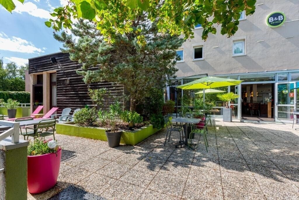 Imaginea B&B Hotel Chartres Centre Cathedrale 3*