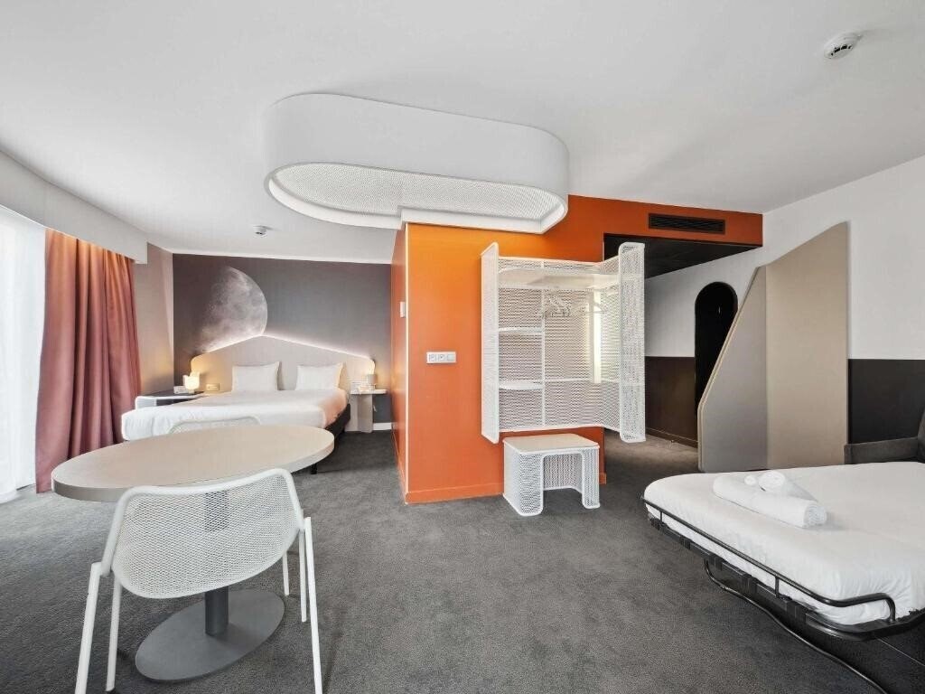 Fotografii Ibis Styles Paris Charles de Gaulle Airport (ex. Hotel Ibis Styles Paris CDG Airport Roissy) 3*