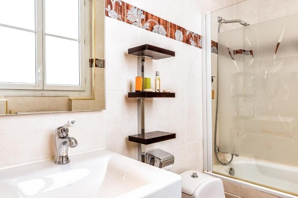 Imaginea Hotel Regence Paris 3*