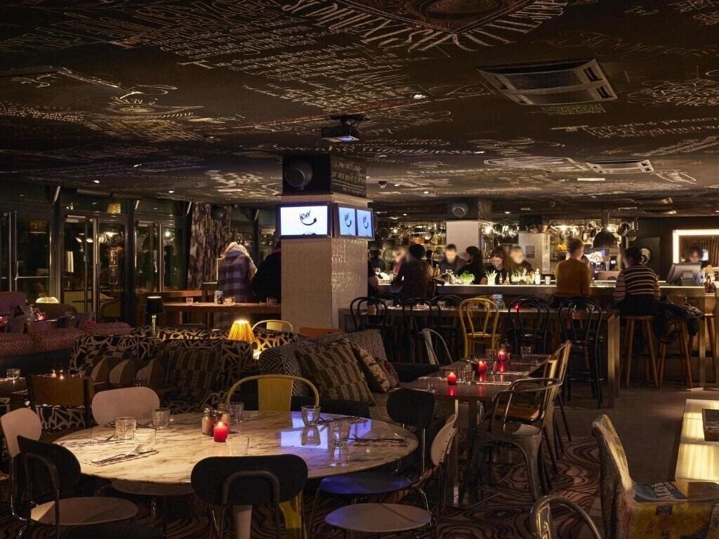 Imaginea Mama Shelter Paris East 2*