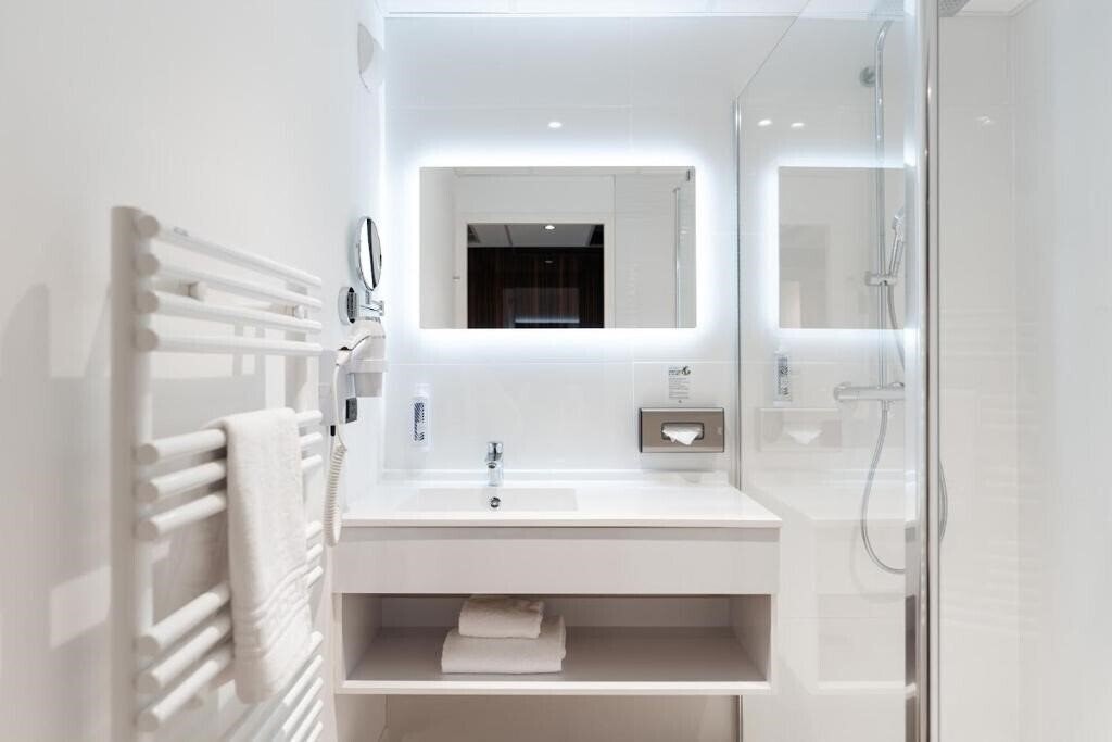 Fotografii Westotel Taverny Paris Val d'Oise 4*