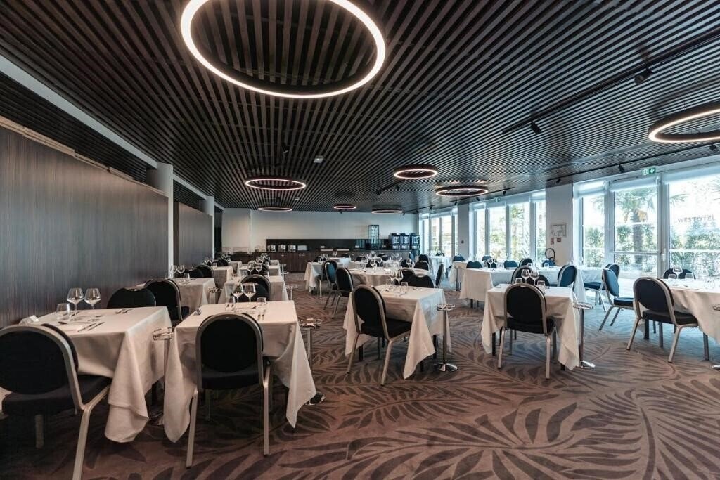 Fotografie Westotel Taverny Paris Val d'Oise 4*