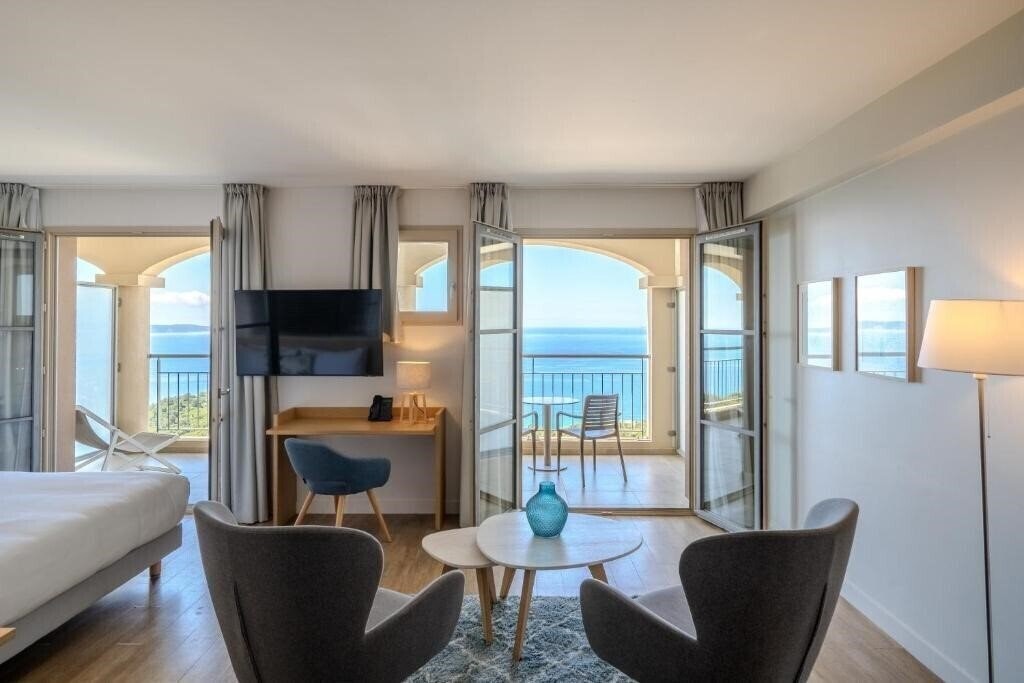 Fotografii Hotel La Villa Douce 4*