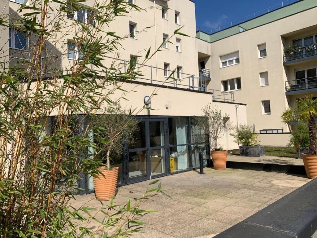 Фото Terres de France Rouen Flaubert 3*