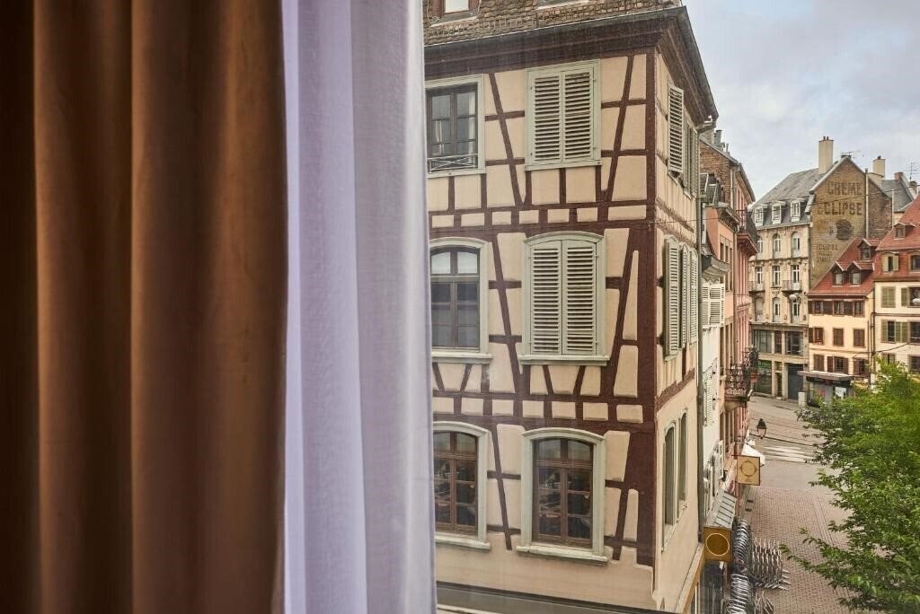 Imaginea Hotel Kaijoo by HappyCulture (ex. Best Western De France) 4*
