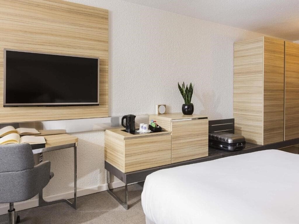 Imaginea Novotel Strasbourg Centre Halles 3*