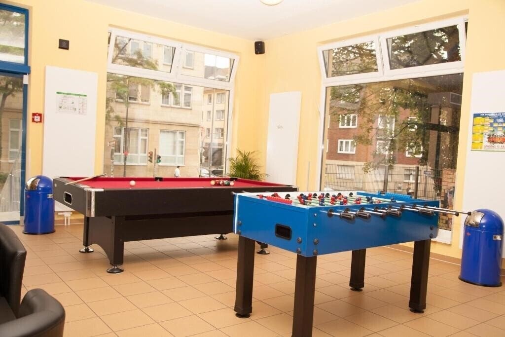 Imaginea A & O Aachen Hauptbahnhof 2*