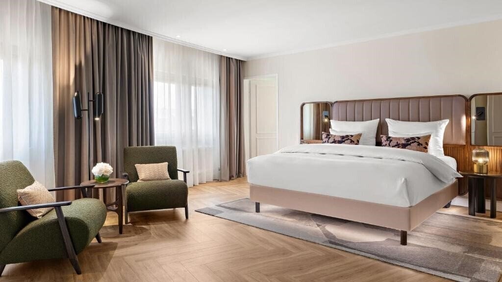 Картинка Kempinski Hotel Bristol 5*