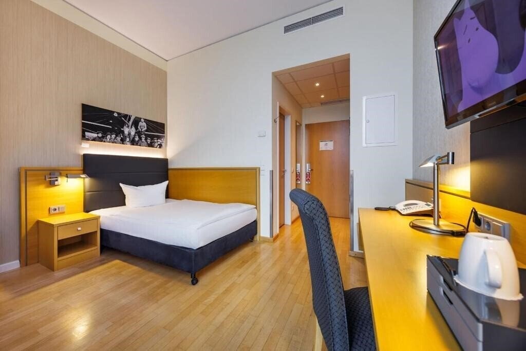 Imaginea Airporthotel Berlin-Adlershof 3*