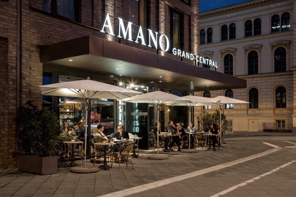 Hotel Amano Grand Central 3*