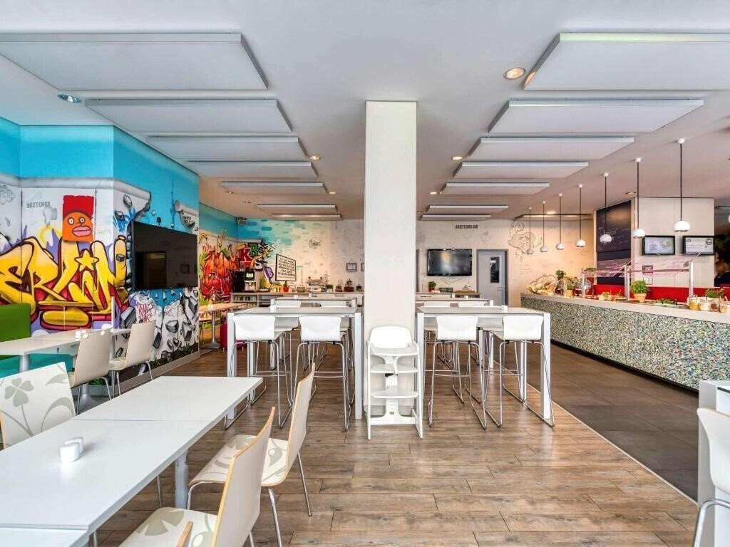 Изображение ibis Styles Hotel Berlin Mitte (ex. Hotel Ibis Styles Berlin Alexanderplatz) 3*