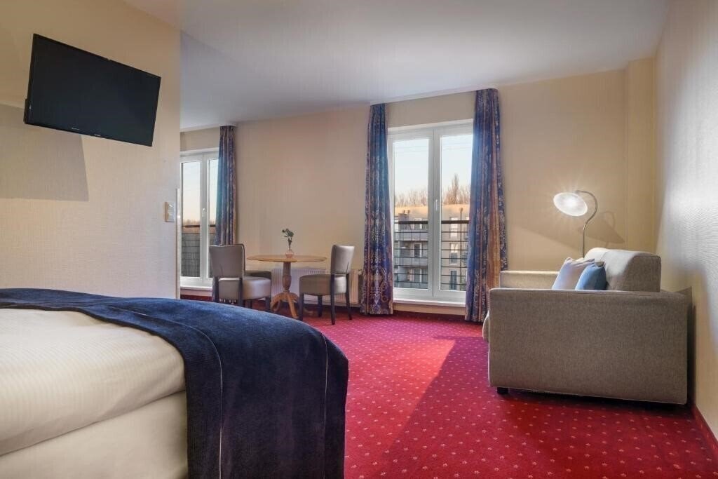 Imaginea Hagemannn Novum Hamburg Hafen 4*