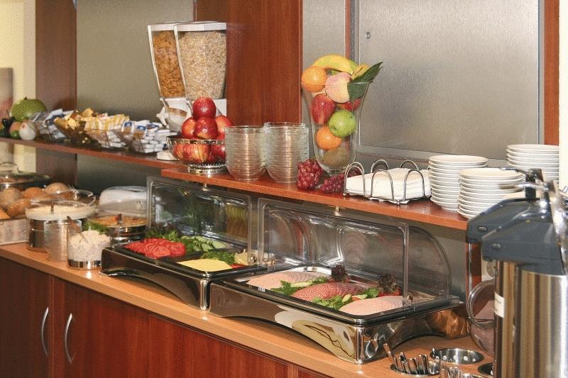 Fotografii Lumen Am Hauptbahnhof 3*