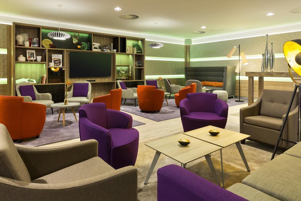 Imaginea Holiday Inn City Center Munich 3*