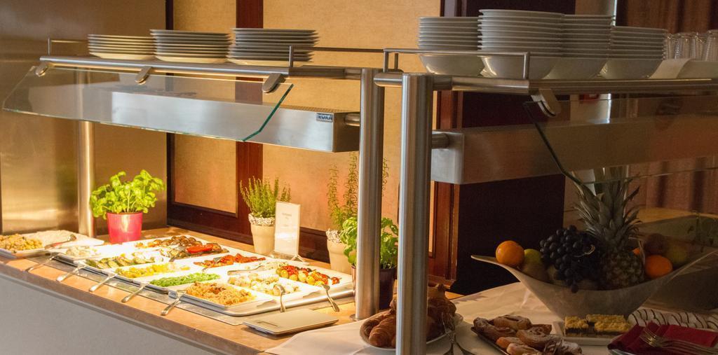 Imaginea Hotel Exquisit 4*