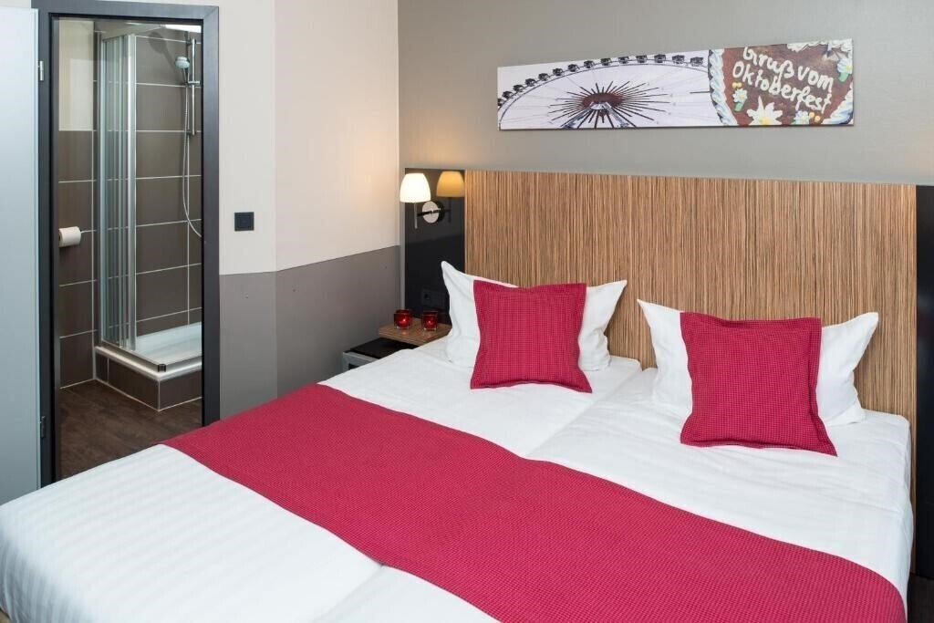 Отель Munich City 4*