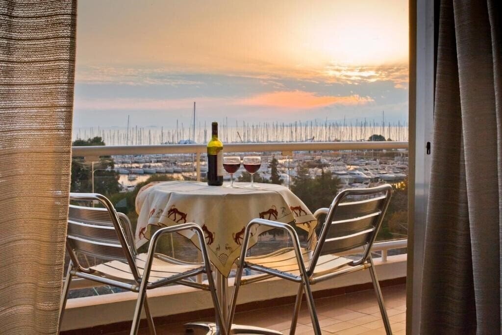 Картинка Marina Alimos 3*