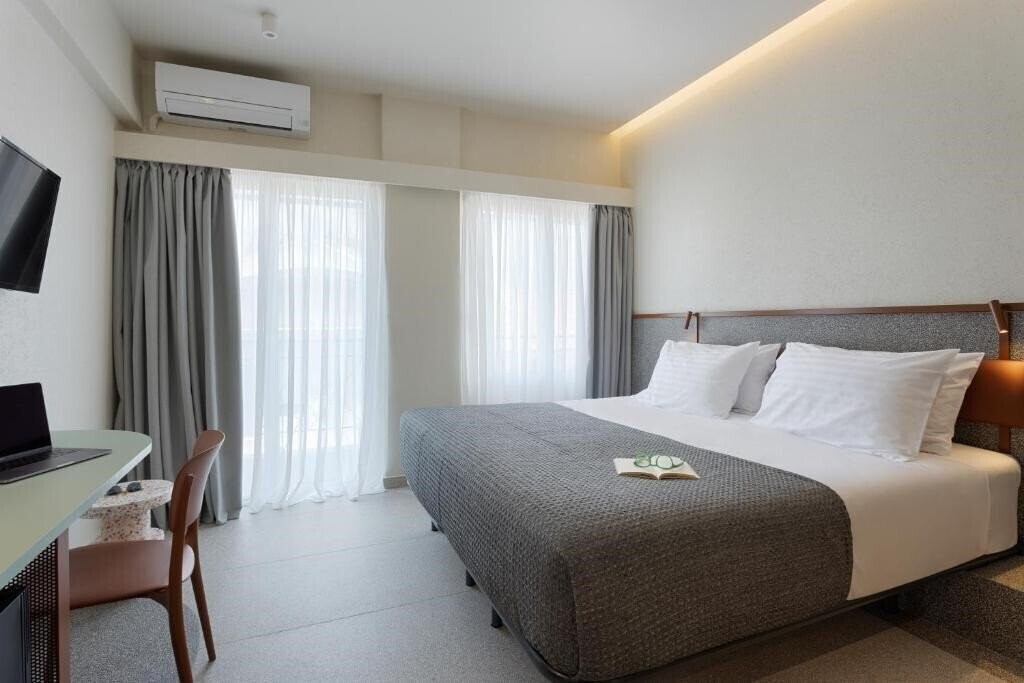 Imaginea Evripides 2*