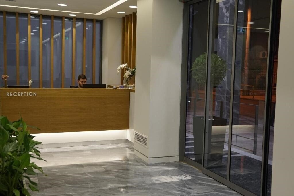 Изображение Piraeus Port Hotel 2*