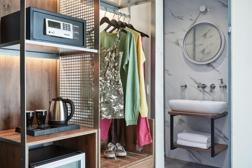 Фото NLH Kerameikos - Neighborhood Lifestyle Hotels 3*