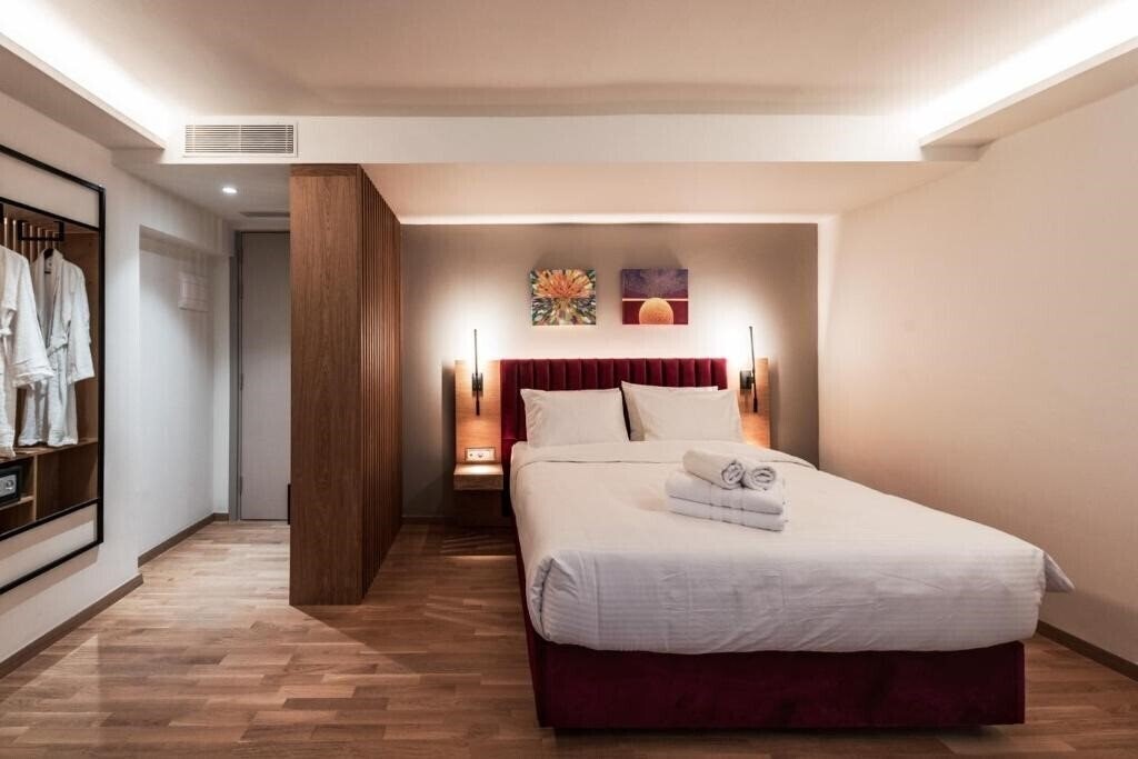 Отель Urban Frame Acropolis 4*