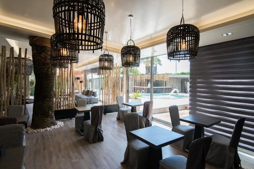 Imaginea Mikelina Boutique Hotel 4*