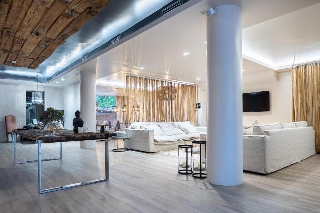 Imaginea Mikelina Boutique Hotel 4*