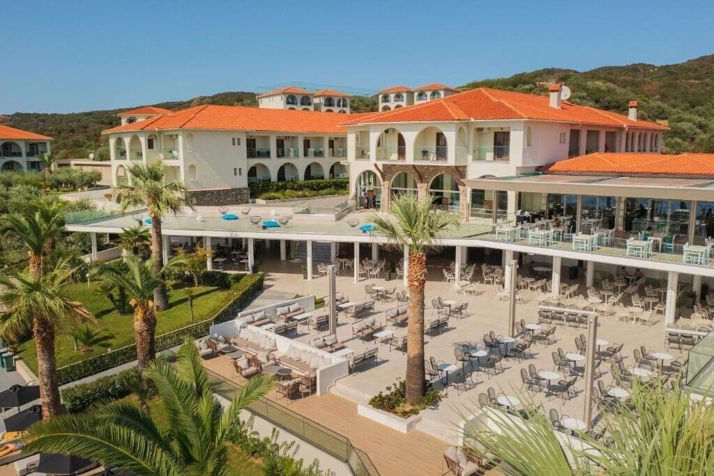 Imaginea Akrathos Hotel 4*