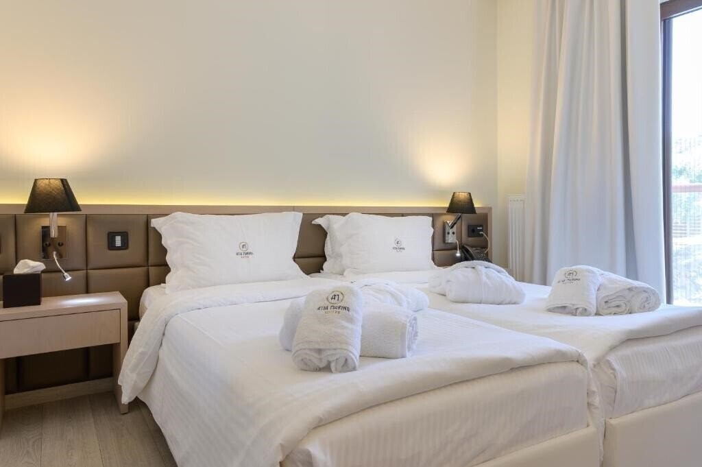 Отель Ayia Marina Suites 4*