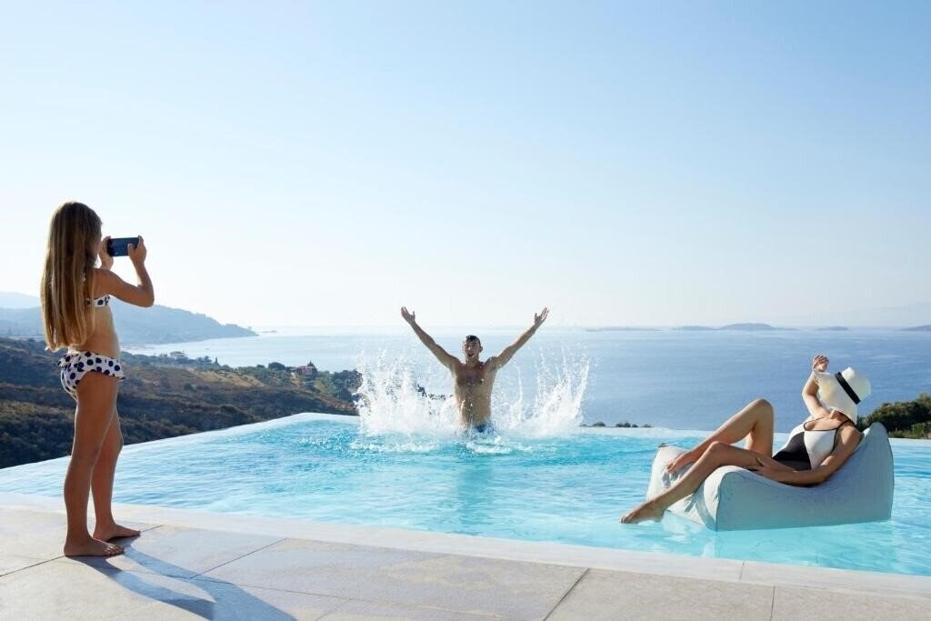 Отель Eagles Palace 5*