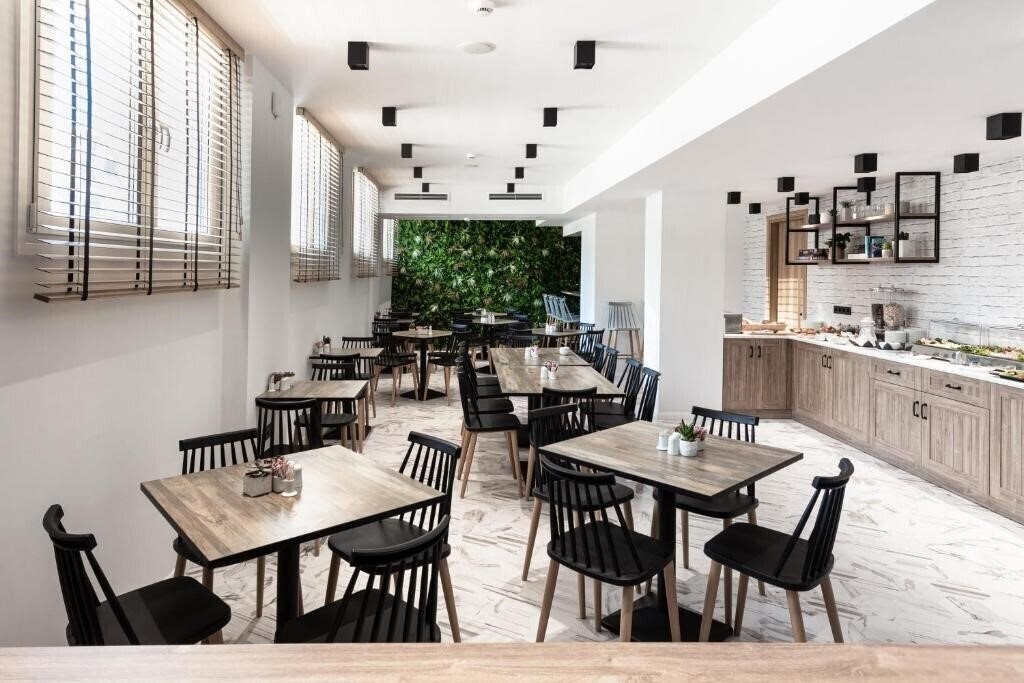 Fotografii 31 Doors 3*