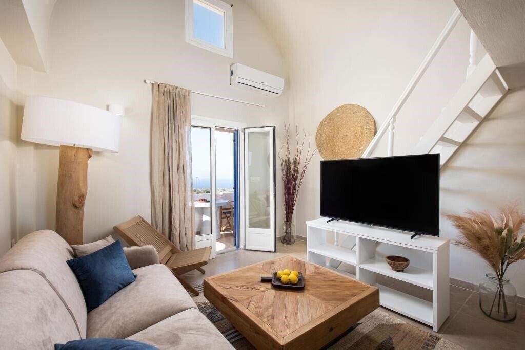 Изображение The Noverian Bios Santorini Hotel 5*