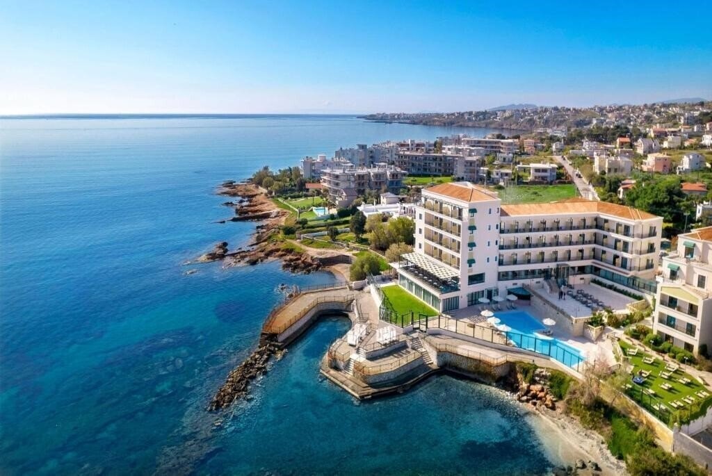 Отель Ramada Attica Riviera 5*