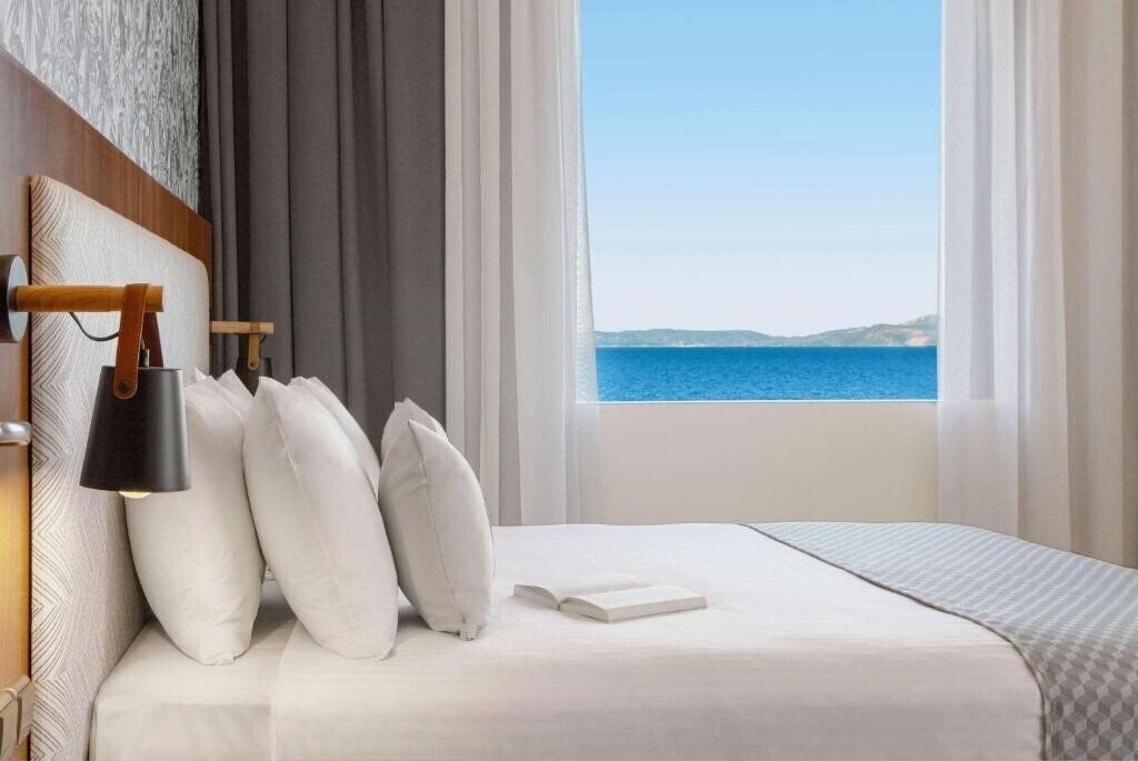 Изображение Ramada Attica Riviera 5*
