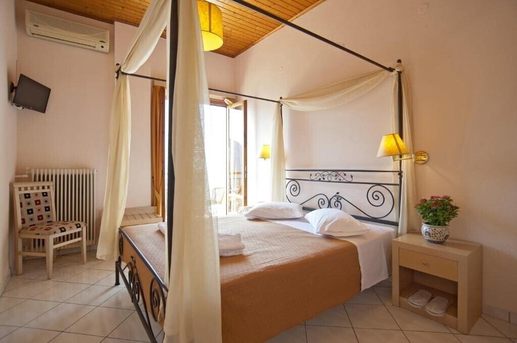 Imaginea Acropole Hotel 3*