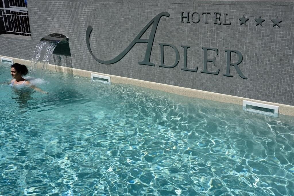 Hotel Adler Alassio 3*