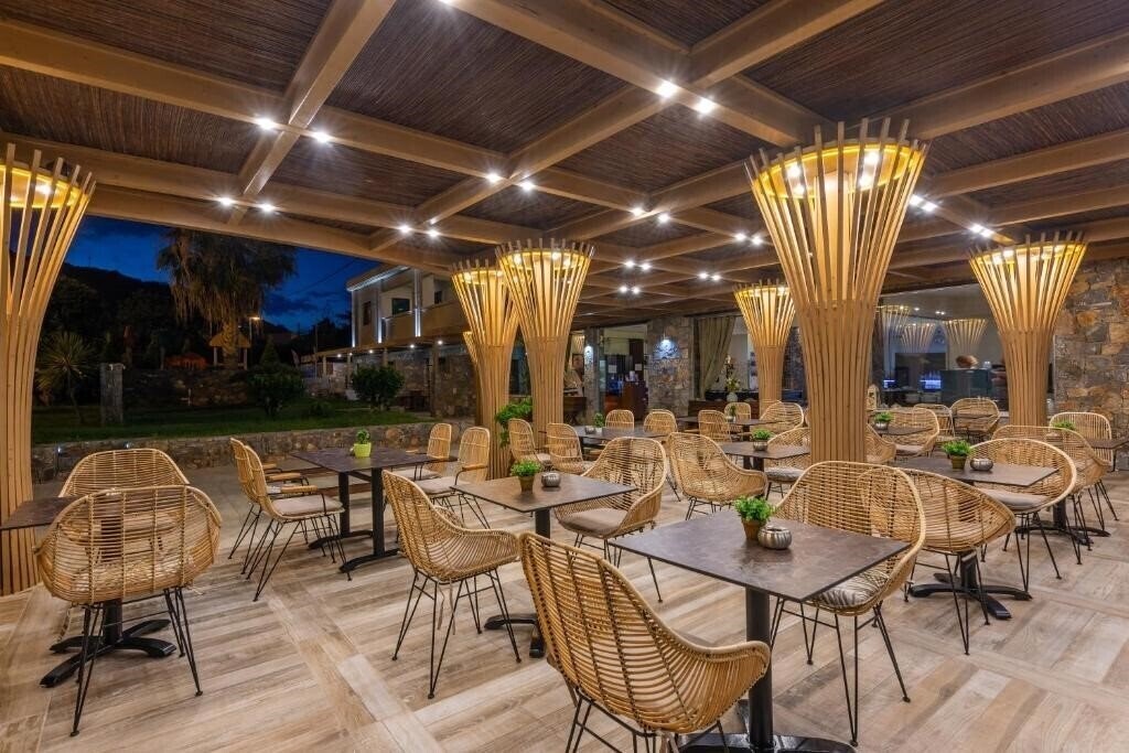 Imaginea Dias Hotel & Apts 3*