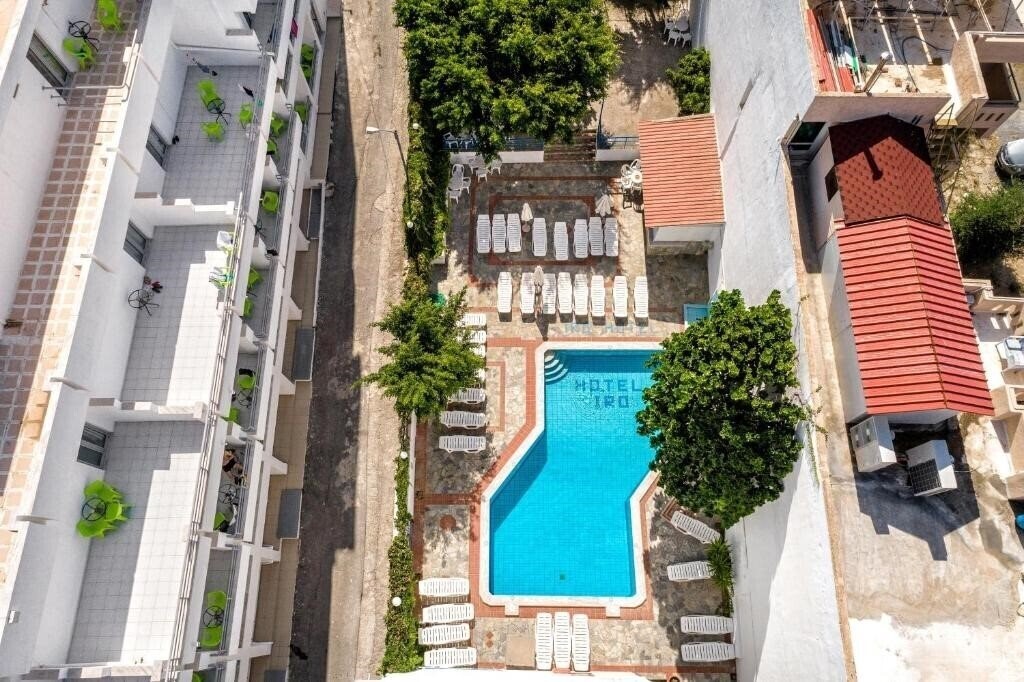 Fotografii Iro Hotel 2*