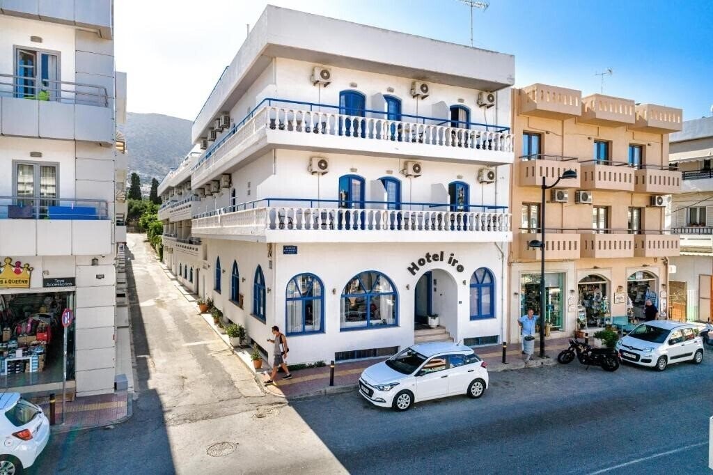Imaginea Iro Hotel 2*