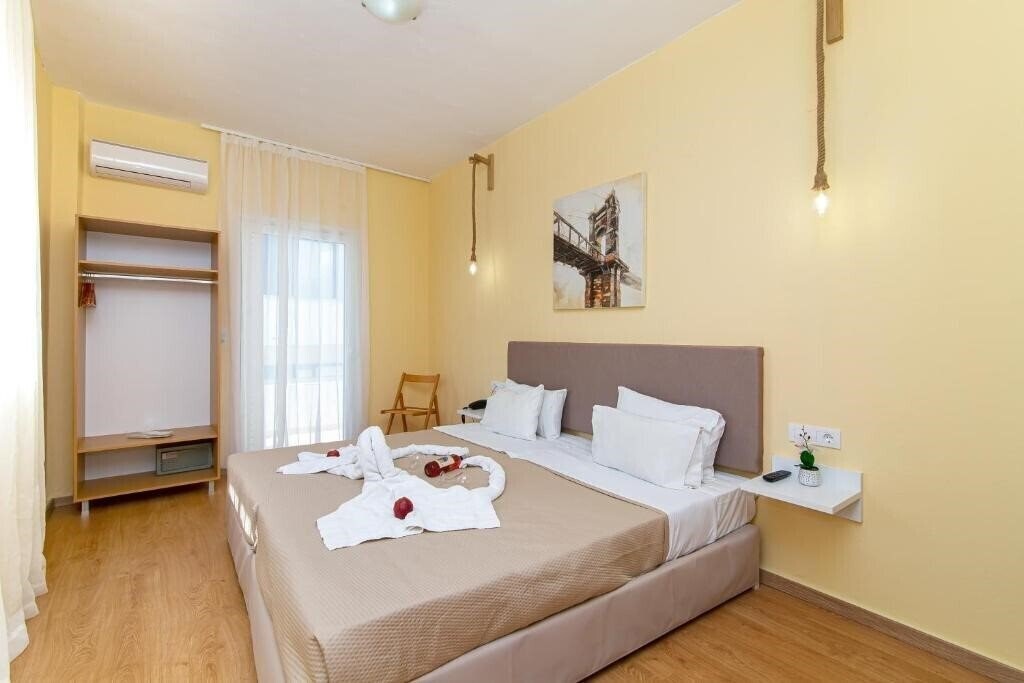 Imaginea Triton Hotel 3*