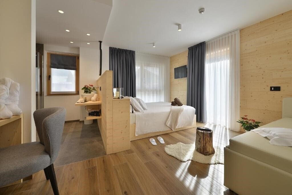 Отель Valtellina 3*